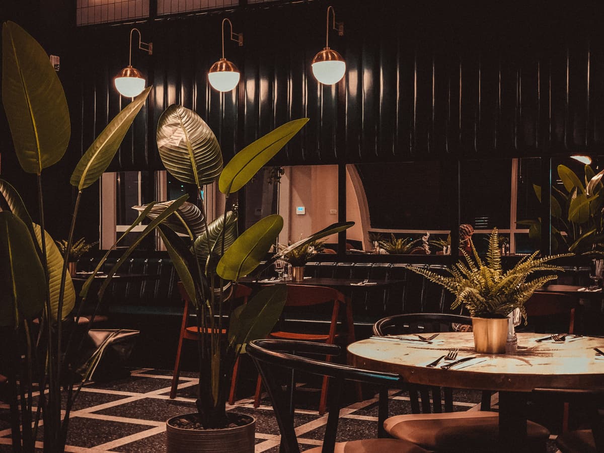 Upscale Dining Restaurant AI in action